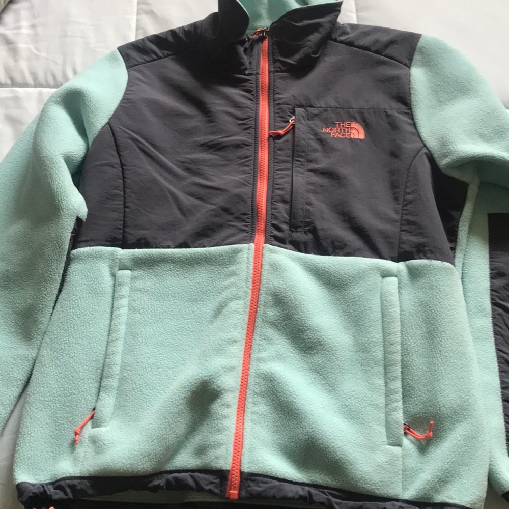 North face fleece size medium